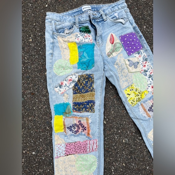 Reworked upcycled Patchwork Women's Jeans - Picture 3 of 6